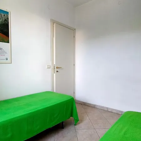 Holiday home P313 Nr 102 Trilocale Sul Mare Con Ombrellone In Prima Fila *